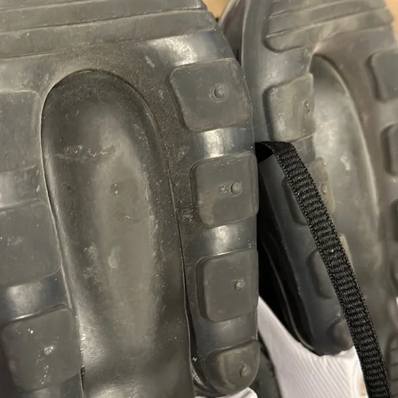 Nike Air Max 270 Sneakers - Picture 11 of 12